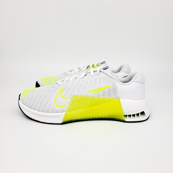 New Nike Metcon 9 Women's Workout Shoes Size 6 - Picture 1 of 8